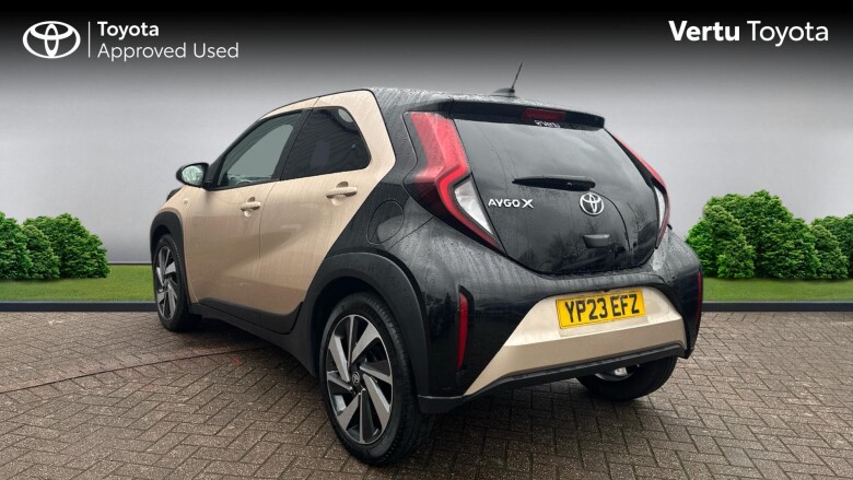 Toyota Aygo X 1.0 VVT-i Edge 5dr Petrol Hatchback